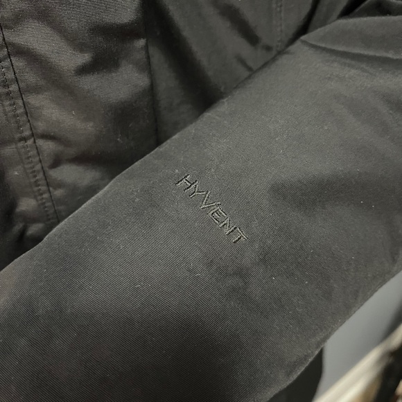 The North Face winter coat - Picture 12 of 12